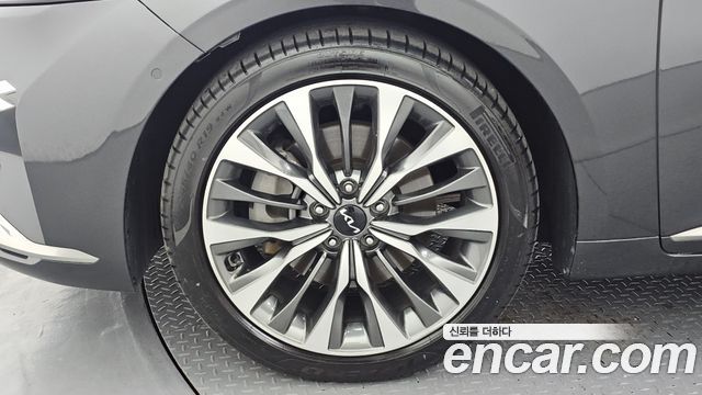 Kia K8 2.5 Gasoline 2WD Noblesse 2023 — фото 5