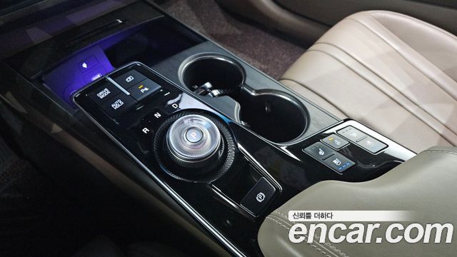 Kia K8 2.5 Gasoline 2WD Noblesse 2023 — фото 9