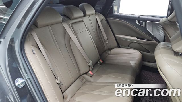 Kia K8 2.5 Gasoline 2WD Noblesse 2023 — фото 11