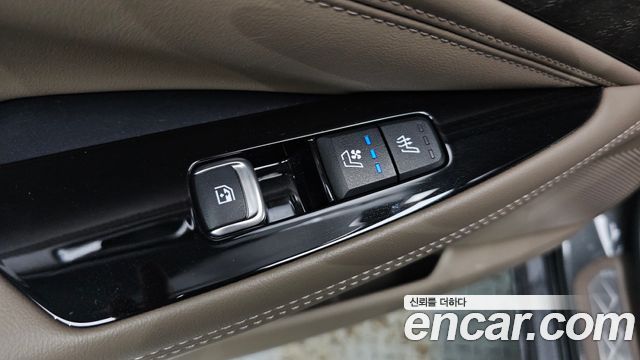 Kia K8 2.5 Gasoline 2WD Noblesse 2023 — фото 29