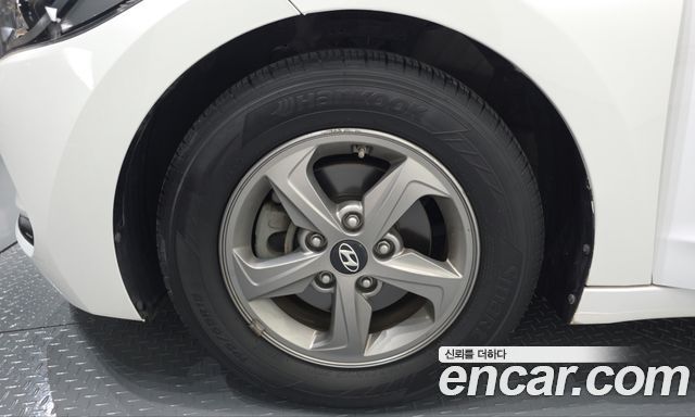 Hyundai Avante (AD) 1.6 GDI Smart 2017 — фото 5