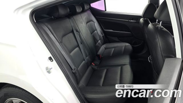 Hyundai Avante (AD) 1.6 GDI Smart 2017 — фото 11