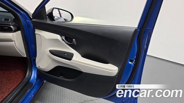 Hyundai Veloster (JS) 1.6 Turbo Sport Core 2018 — фото 24