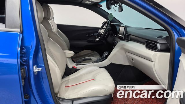 Hyundai Veloster (JS) 1.6 Turbo Sport Core 2018 — фото 26