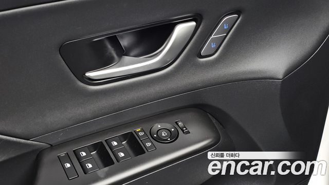 Hyundai Kona (SX2) Gasoline 1.6 Turbo 2WD Inspiration 2024 — фото 13
