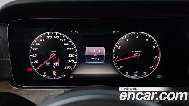 Mercedes-Benz E-Class (W213) E300 4MATIC Exclusive 2019 — фото 8