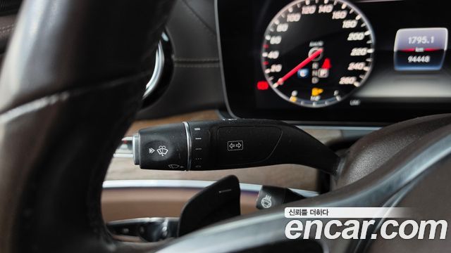 Mercedes-Benz E-Class (W213) E300 4MATIC Exclusive 2019 — фото 28