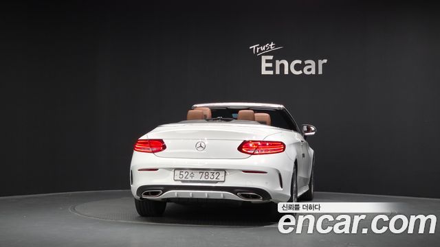 Mercedes-Benz C-Class (W205) C200 Cabriolet 2017 — фото 4