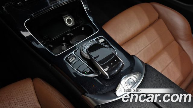 Mercedes-Benz C-Class (W205) C200 Cabriolet 2017 — фото 16