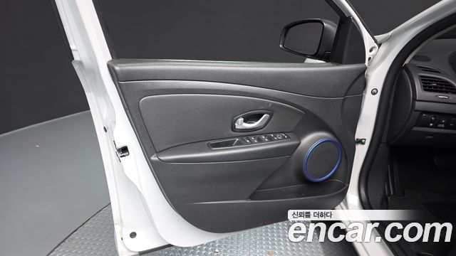 Renault Korea SM3 Z.E. RE 2019 — фото 24