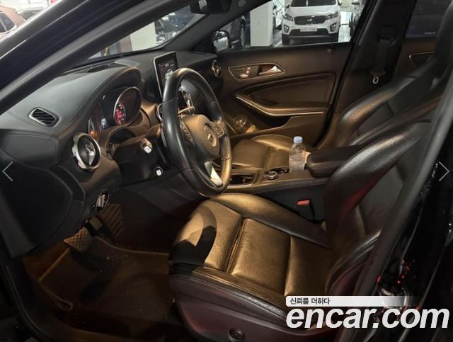 Mercedes-Benz GLA-Class (X156) GLA220 Premium 2018 — фото 4