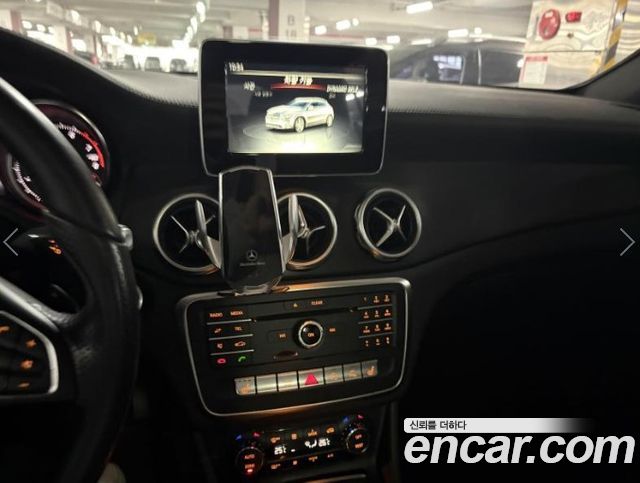 Mercedes-Benz GLA-Class (X156) GLA220 Premium 2018 — фото 6