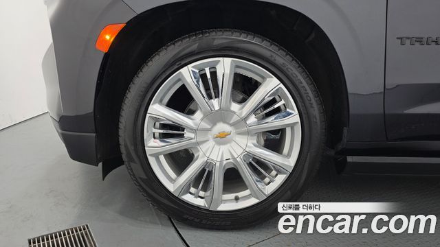 Chevrolet Tahoe 6.2 Dark Knight 4WD 2023 — фото 5