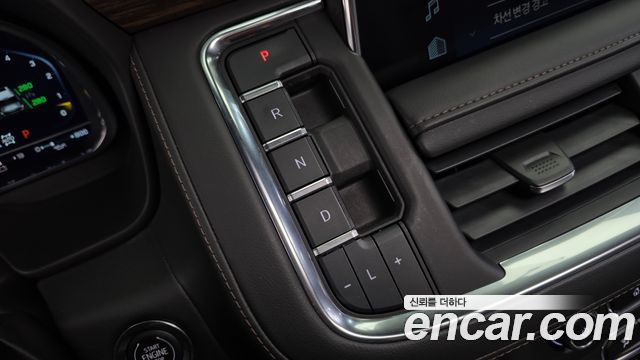 Chevrolet Tahoe 6.2 Dark Knight 4WD 2023 — фото 9