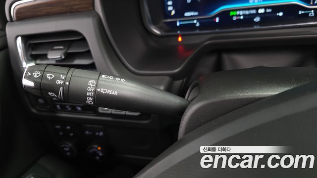 Chevrolet Tahoe 6.2 Dark Knight 4WD 2023 — фото 35