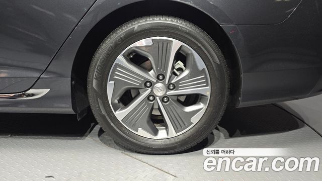 Hyundai Sonata New Rise Hybrid Premium 2018 — фото 21