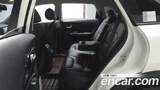 Kia Niro Noblesse 2018 — фото 12
