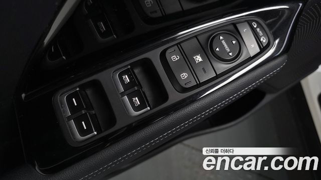 Kia Niro Noblesse 2018 — фото 33
