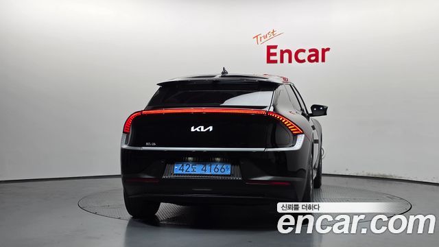 Kia EV6 Long Range Air 2023 — фото 4