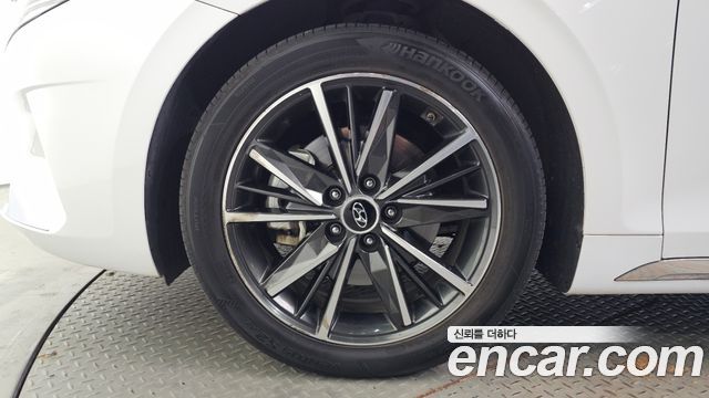 Hyundai Grandeur (IG) 3.0 LPi Rent Car Exclusive 2023 — фото 5