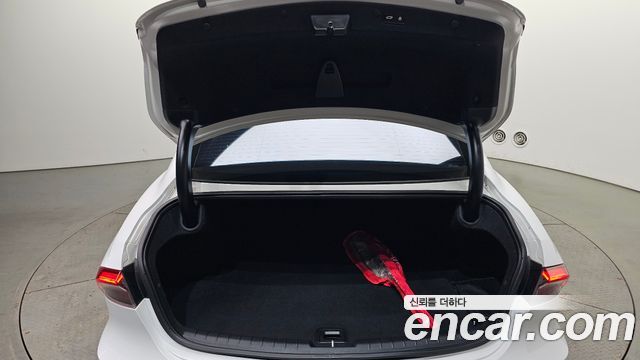 Hyundai Grandeur (IG) 3.0 LPi Rent Car Exclusive 2023 — фото 23