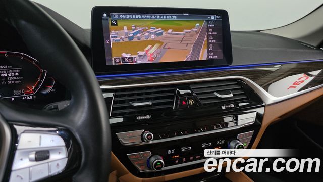BMW 5 Series (G30) 520i Luxury 2021 — фото 13
