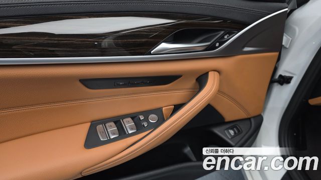 BMW 5 Series (G30) 520i Luxury 2021 — фото 18