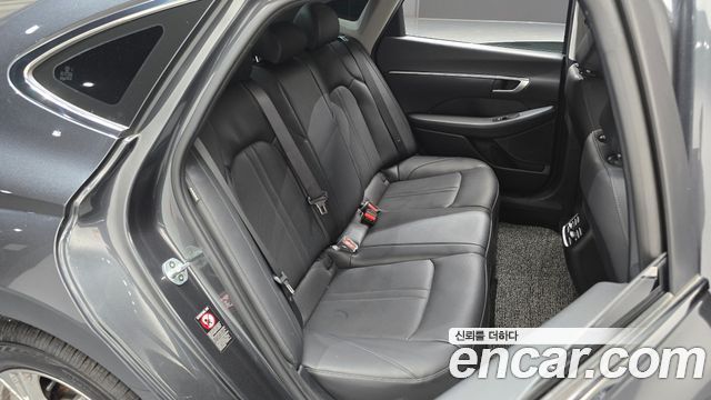Hyundai Sonata (DN8) 2.0 Premium 2020 — фото 16