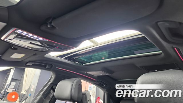 Audi A8 (D5) 55 TFSI Quattro Premium LWB 2023 — фото 17