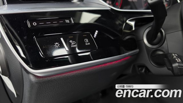 Audi A8 (D5) 55 TFSI Quattro Premium LWB 2023 — фото 27