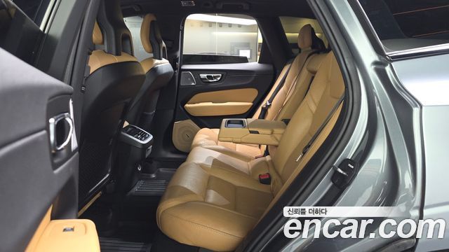 Volvo XC60 (II) D5 Inscription 2018 — фото 12
