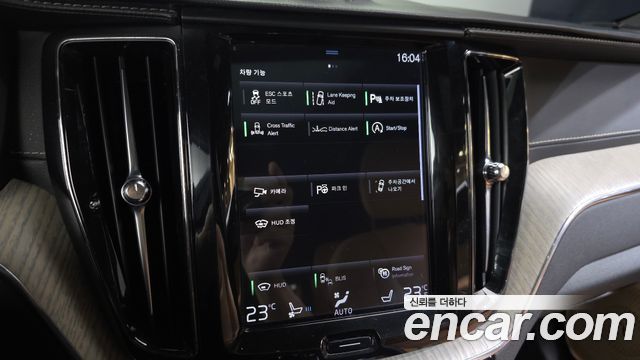 Volvo XC60 (II) D5 Inscription 2018 — фото 16