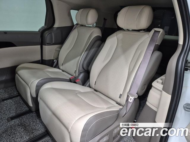 Kia Carnival (IV) Gasoline 7-Seater Signature 2025 — фото 16