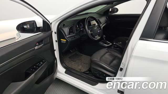 Hyundai Avante (AD) 1.6 GDI Premium 2017 — фото 10