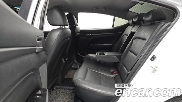 Hyundai Avante (AD) 1.6 GDI Premium 2017 — фото 11