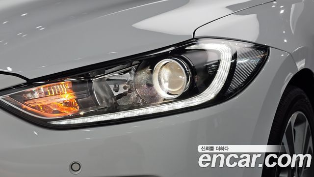 Hyundai Avante (AD) 1.6 GDI Premium 2017 — фото 22