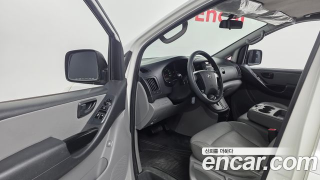 Hyundai Grand Starex 12-Seater Wagon CVX Deluxe 2014 — фото 10