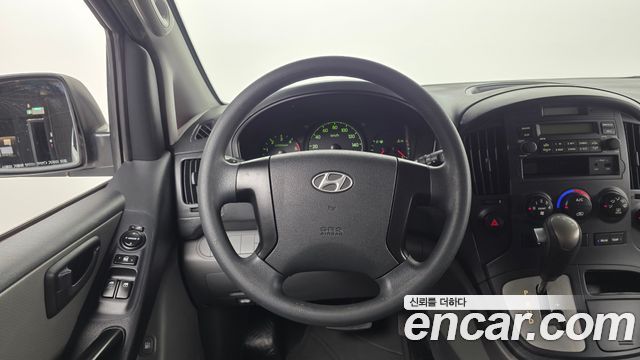 Hyundai Grand Starex 12-Seater Wagon CVX Deluxe 2014 — фото 13
