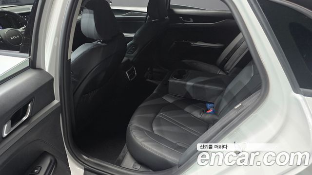 Kia K5 (III) 2.0 Prestige 2023 — фото 12