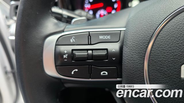 Kia K5 (III) 2.0 Prestige 2023 — фото 16