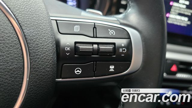 Kia K5 (III) 2.0 Prestige 2023 — фото 17