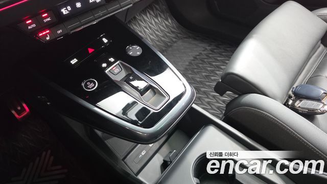 Audi Q4 e-tron (F4) 40 Premium Sportback 2023 — фото 9