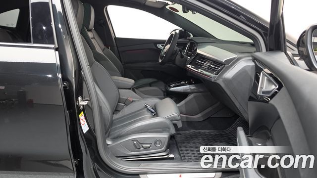 Audi Q4 e-tron (F4) 40 Premium Sportback 2023 — фото 26