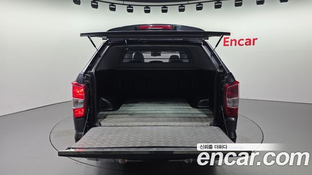 KG Mobility (SsangYong) Rexton Sports Khan Diesel 2.2 2WD Prestige (5-Link) 2021 — фото 19