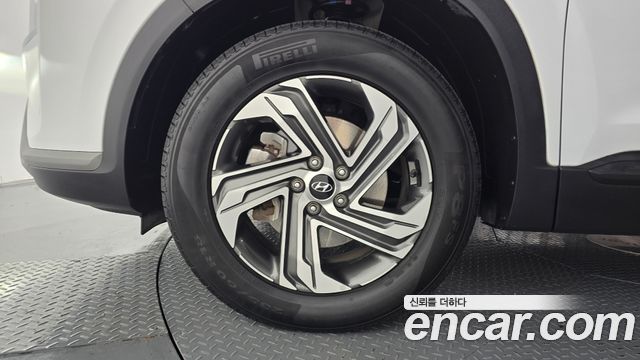 Hyundai Santa Fe Diesel 2.2 2WD Prestige 2021 — фото 5