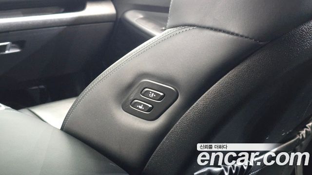 Hyundai Santa Fe Diesel 2.2 2WD Prestige 2021 — фото 28