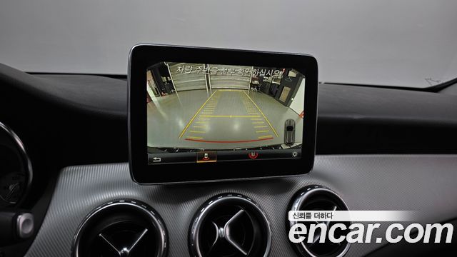Mercedes-Benz GLA-Class (X156) GLA200 d 2016 — фото 15