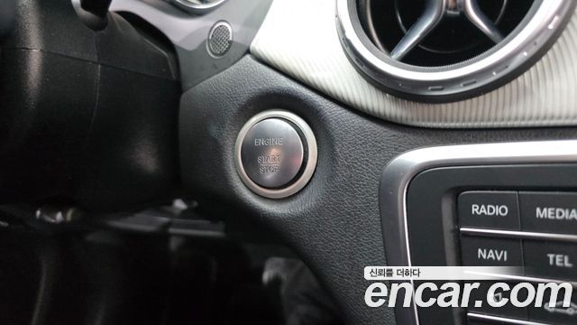 Mercedes-Benz GLA-Class (X156) GLA200 d 2016 — фото 18