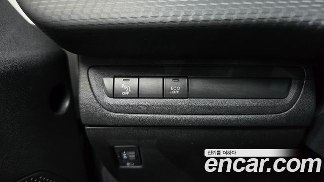 Peugeot 2008 1.6 BlueHDi Allure GC 2018 — фото 20