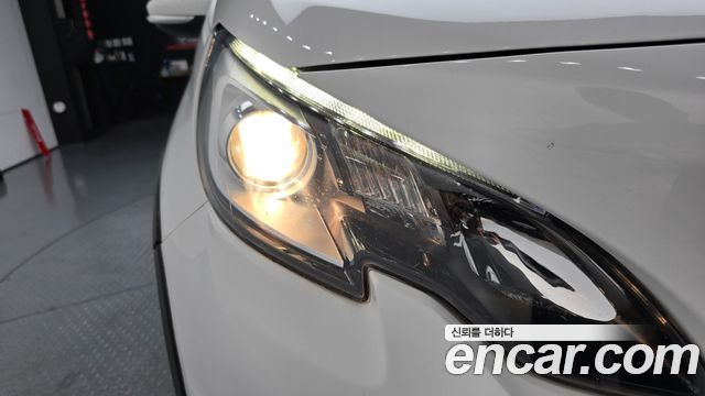 Peugeot 2008 1.6 BlueHDi Allure GC 2018 — фото 22
